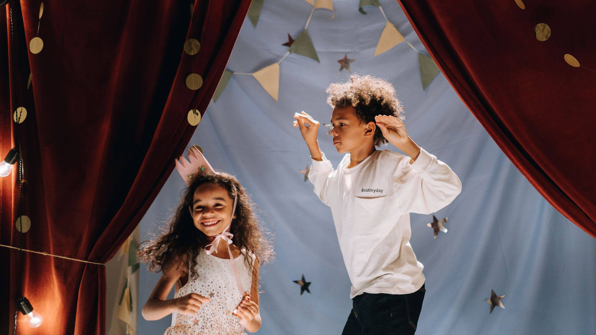 Simple Ways to Encourage Early Creativity