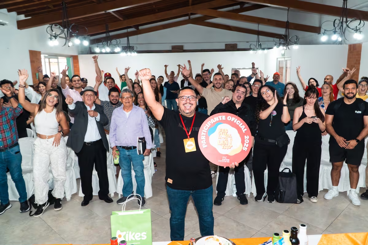 Participantes reunidos en un encuentro del Festival del Kalentao’ de 2025.